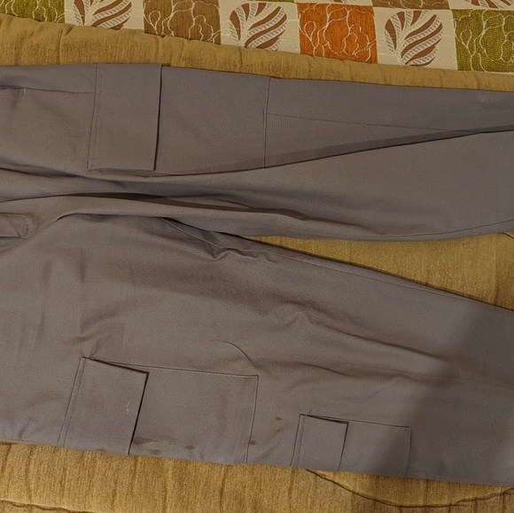 River Island tapered fit smart cargo pants - Picture 1 of 3